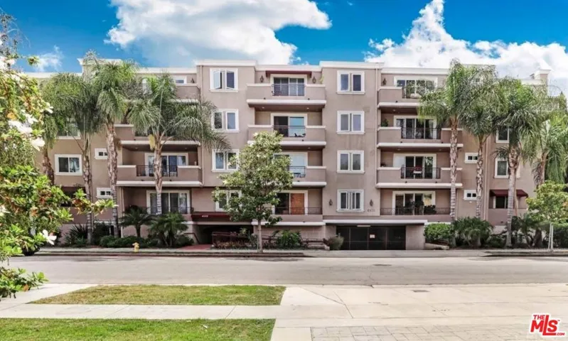 4533 Vista Del Monte Avenue 101, Los Angeles, California 91403