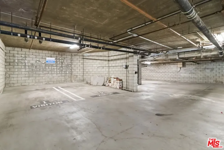 856 W Beach Avenue 16, Inglewood, California 90302