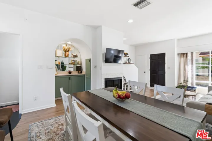 856 W Beach Avenue 16, Inglewood, California 90302