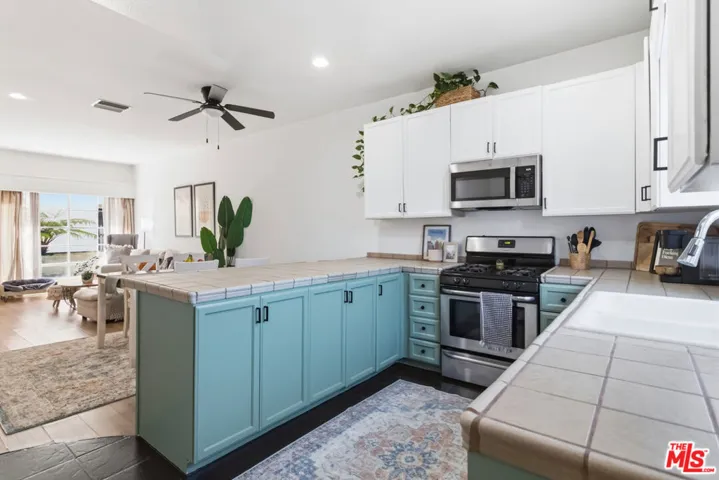 856 W Beach Avenue 16, Inglewood, California 90302