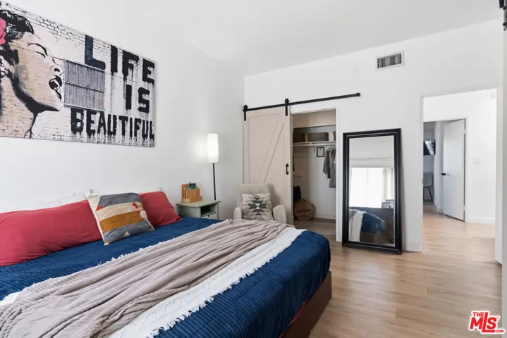 856 W Beach Avenue 16, Inglewood, California 90302