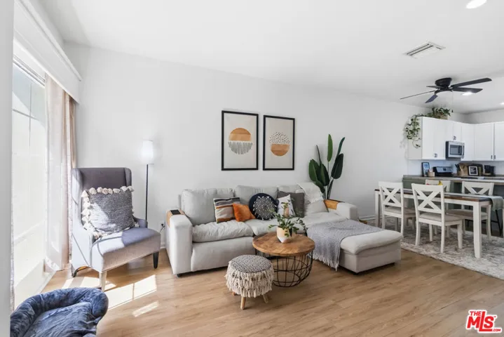 856 W Beach Avenue 16, Inglewood, California 90302