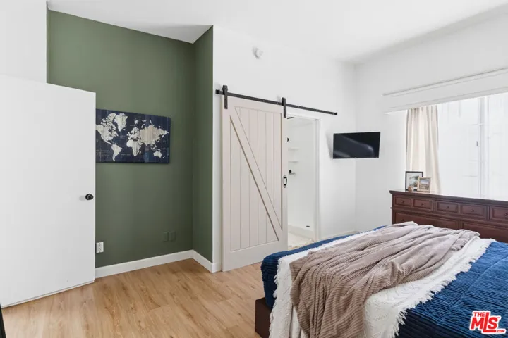 856 W Beach Avenue 16, Inglewood, California 90302