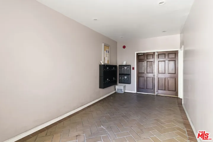 856 W Beach Avenue 16, Inglewood, California 90302