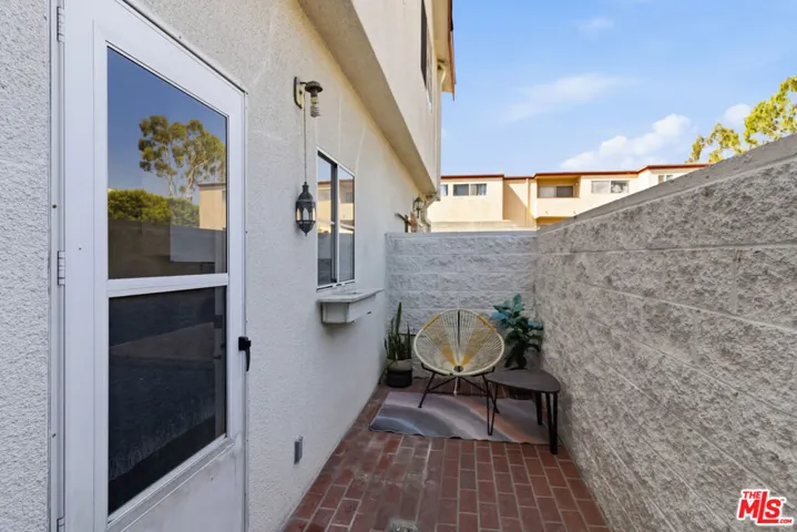 856 W Beach Avenue 16, Inglewood, California 90302