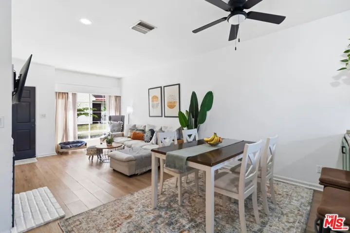 856 W Beach Avenue 16, Inglewood, California 90302