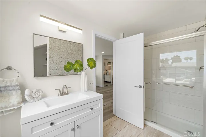 Ensuite bathroom upstairs
