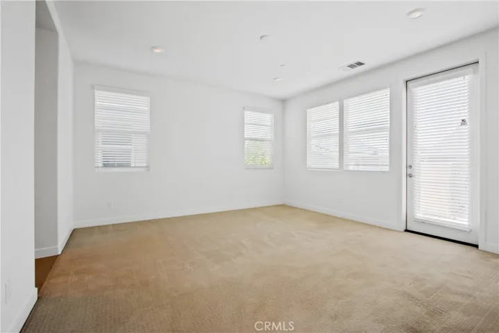 231 Radial, Irvine, California 92618