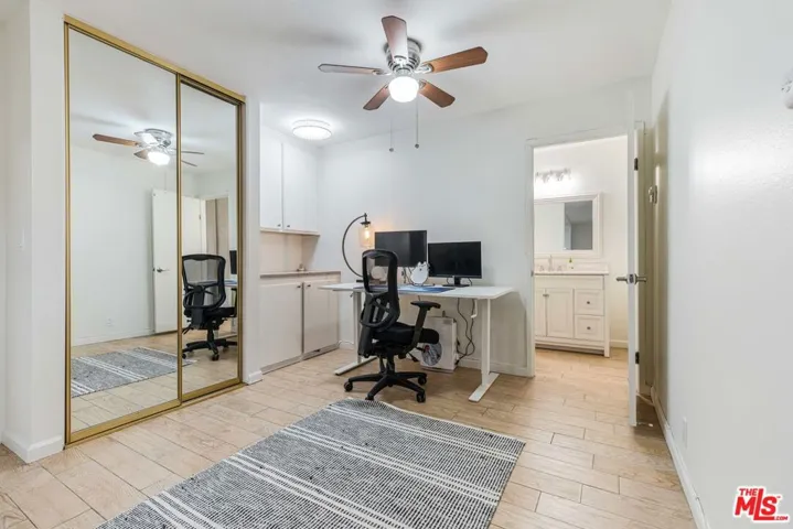 8740 Tuscany Avenue 207, Playa Del Rey, California 90293