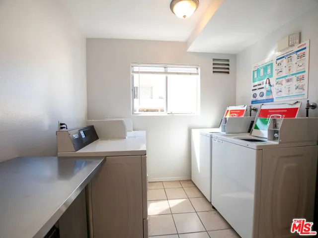 8740 Tuscany Avenue 207, Playa Del Rey, California 90293