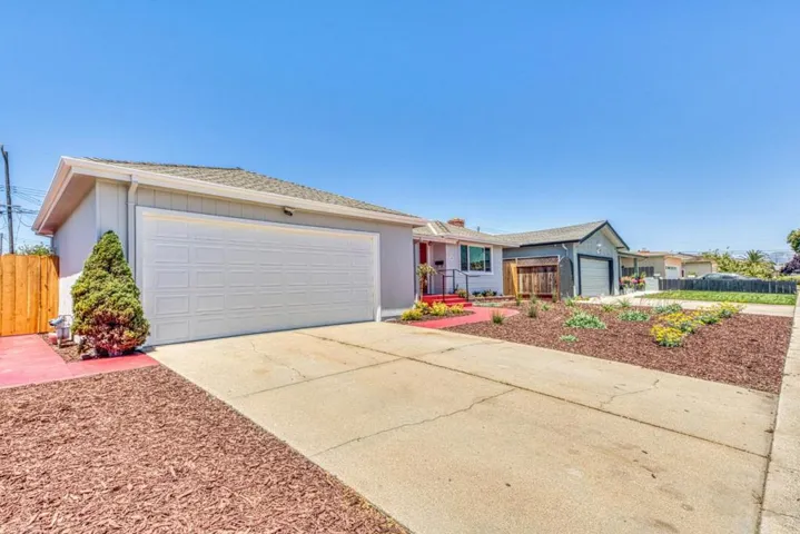 1163 Granada Avenue, Salinas, California 93906