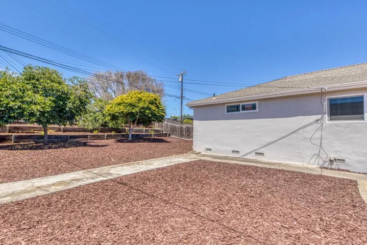1163 Granada Avenue, Salinas, California 93906