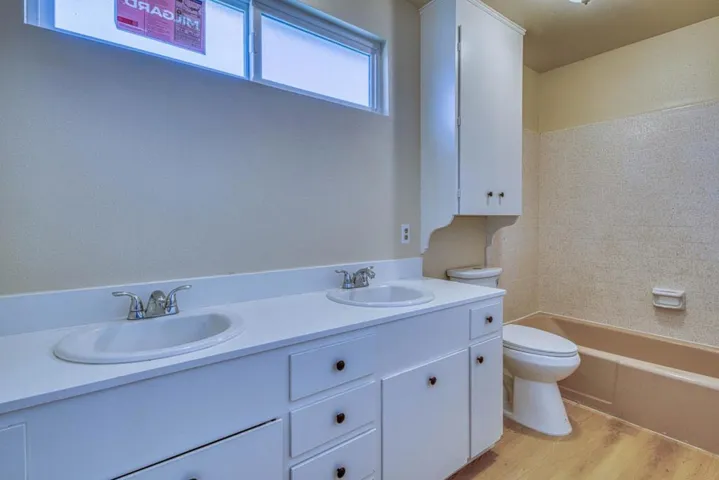 1163 Granada Avenue, Salinas, California 93906