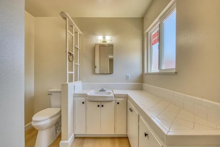 1163 Granada Avenue, Salinas, California 93906