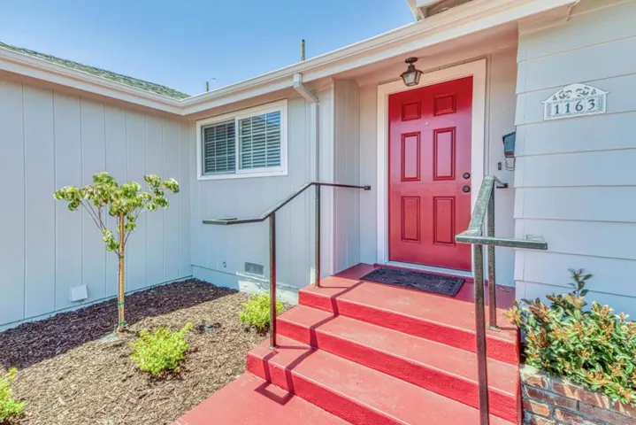1163 Granada Avenue, Salinas, California 93906