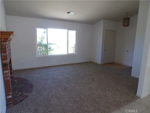 5102 W Avenue L10, Quartz Hill, California 93536