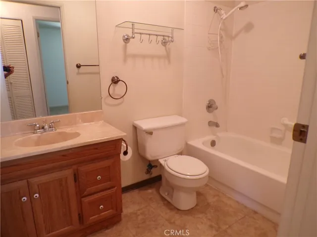 5102 W Avenue L10, Quartz Hill, California 93536
