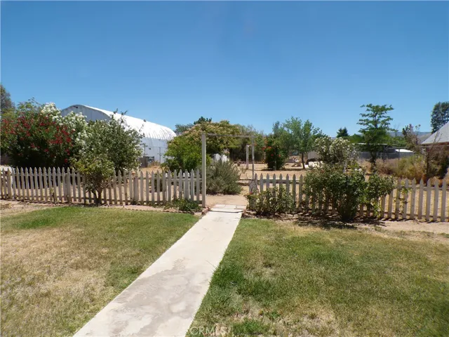 5102 W Avenue L10, Quartz Hill, California 93536