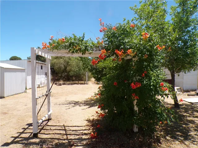 5102 W Avenue L10, Quartz Hill, California 93536