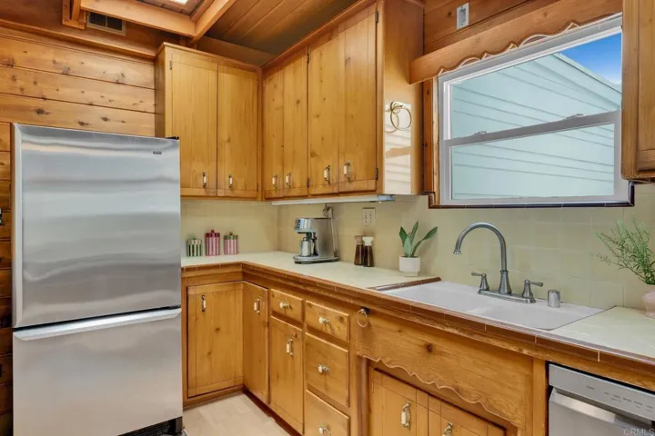 747 First Avenue, Chula Vista, California 91910