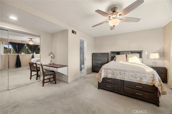 945 Glencliff, La Habra, California 90631