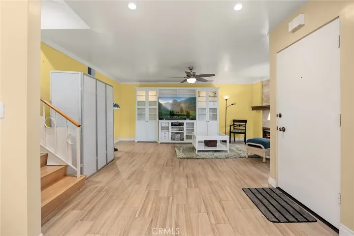 945 Glencliff, La Habra, California 90631
