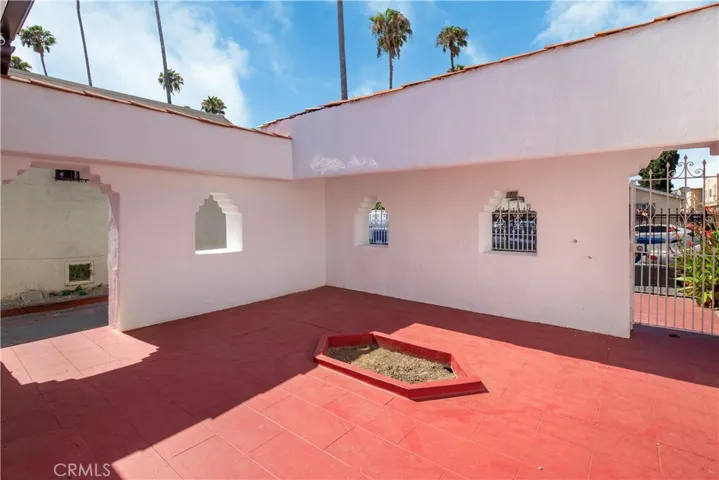 520 W 82nd St, Los Angeles, California 90044