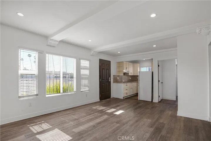 520 W 82nd St, Los Angeles, California 90044
