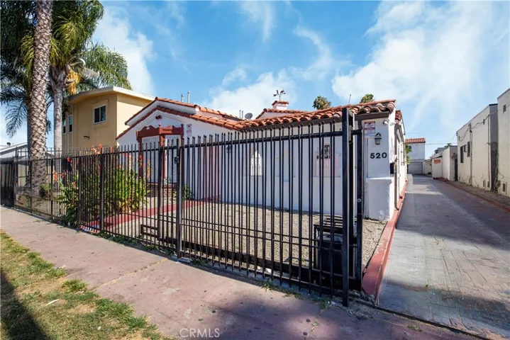 520 W 82nd St, Los Angeles, California 90044