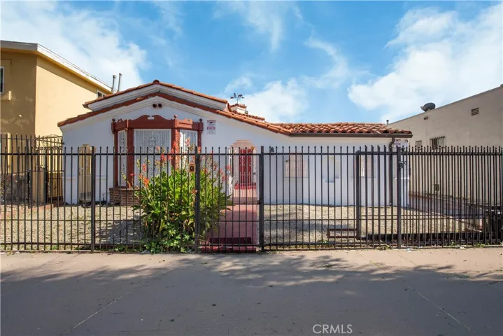 520 W 82nd St, Los Angeles, California 90044