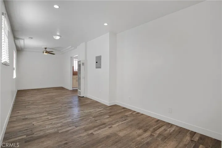 520 W 82nd St, Los Angeles, California 90044