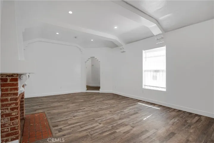 520 W 82nd St, Los Angeles, California 90044