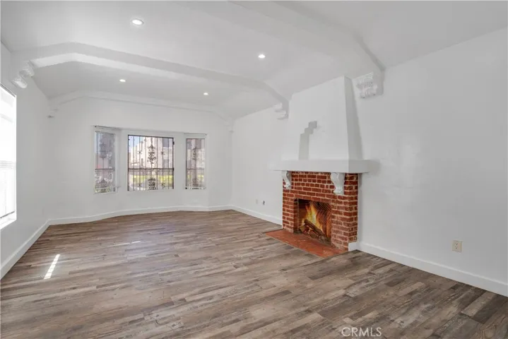 520 W 82nd St, Los Angeles, California 90044