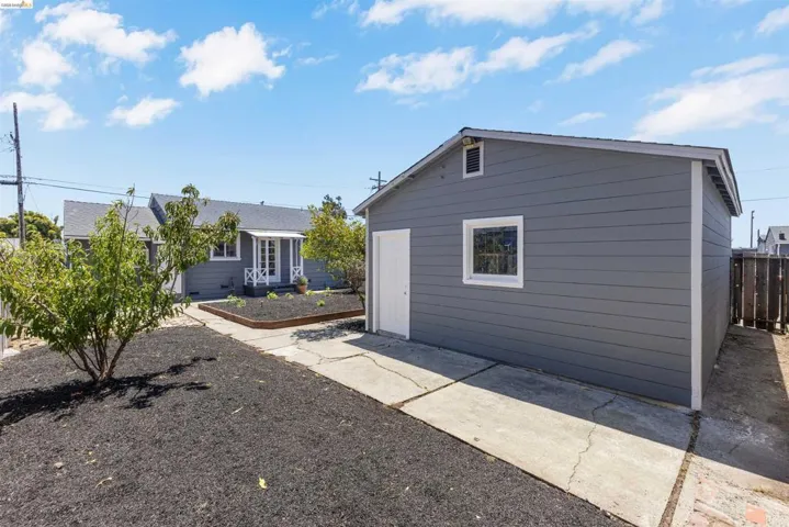 5101 Tehama Ave, Richmond, California 94804