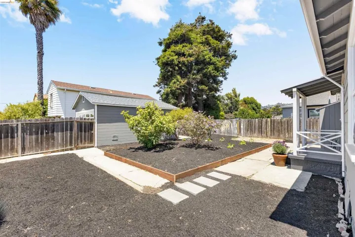 5101 Tehama Ave, Richmond, California 94804