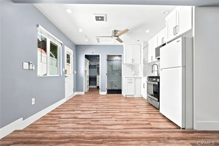 14061 Herron, Sylmar, California 91342
