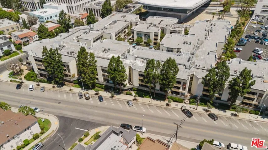 750 S Spaulding Avenue 214, Los Angeles, California 90036