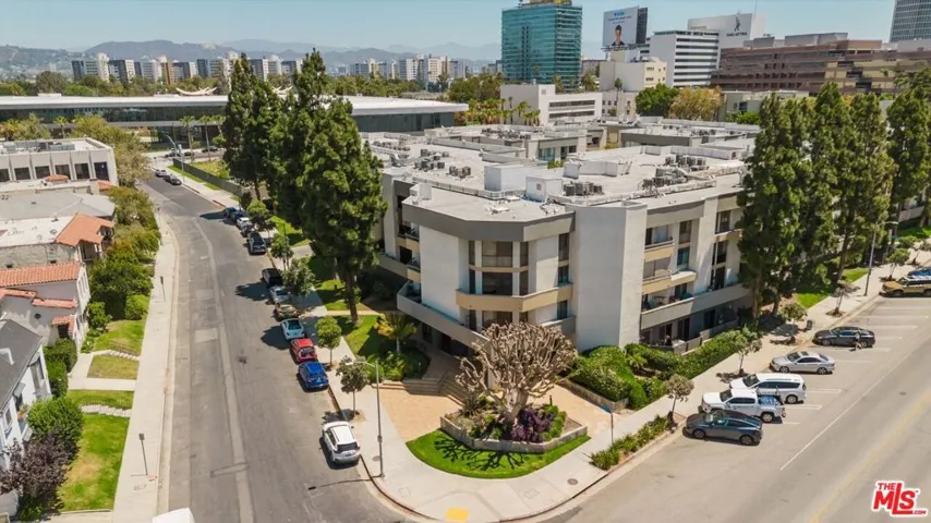 750 S Spaulding Avenue 214, Los Angeles, California 90036