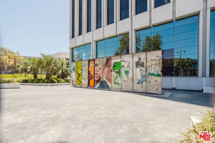 750 S Spaulding Avenue 214, Los Angeles, California 90036