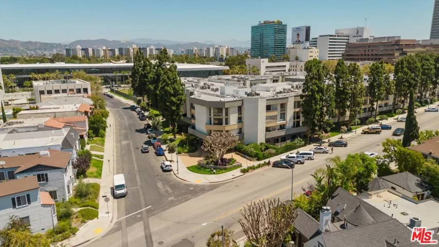 750 S Spaulding Avenue 214, Los Angeles, California 90036
