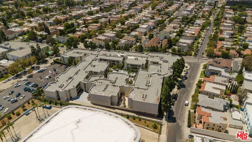 750 S Spaulding Avenue 214, Los Angeles, California 90036