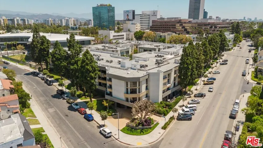 750 S Spaulding Avenue 214, Los Angeles, California 90036