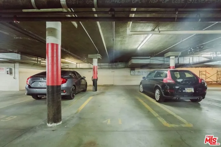 750 S Spaulding Avenue 214, Los Angeles, California 90036