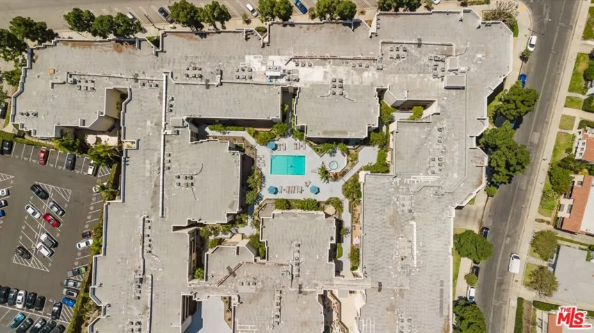 750 S Spaulding Avenue 214, Los Angeles, California 90036
