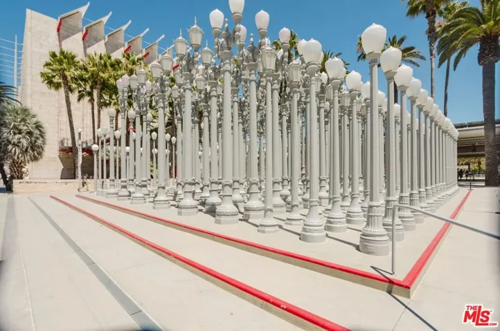 750 S Spaulding Avenue 214, Los Angeles, California 90036