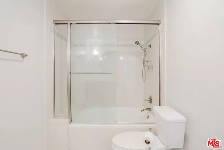 750 S Spaulding Avenue 214, Los Angeles, California 90036