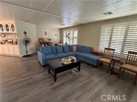 840 E Foothill 142, Azusa, California 91702