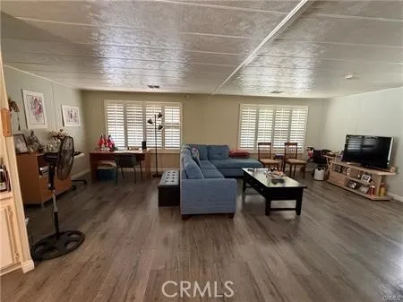 840 E Foothill 142, Azusa, California 91702