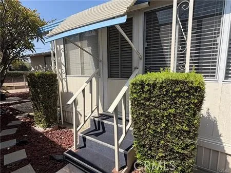 840 E Foothill 142, Azusa, California 91702