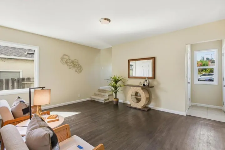 1753 Alameda De Las Pulgas, San Carlos, California 94070